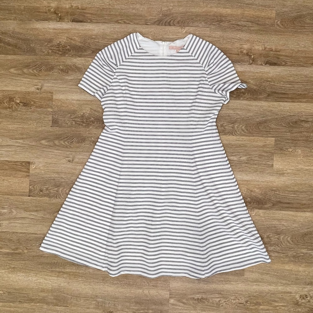 Hutch Black White Dress 1X NWT Chic Modern Printed Midi Plus Size
